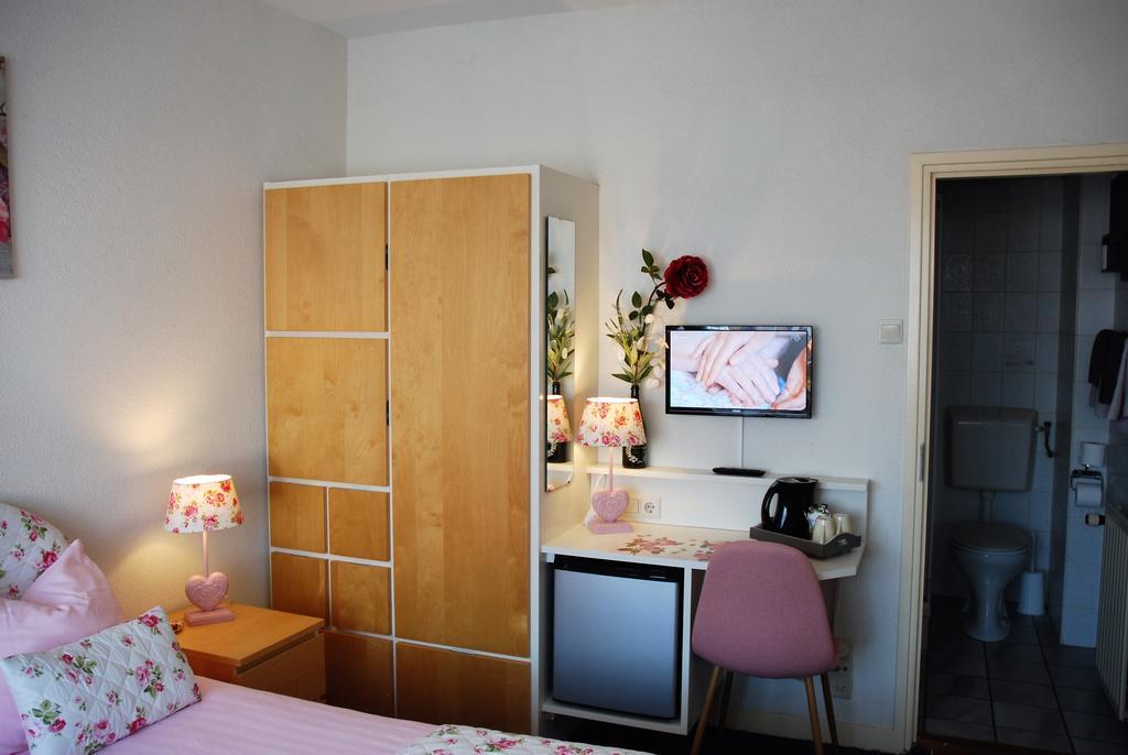 Bed And No Breakfast Joy Bed & Breakfast Noordwijk Eksteriør bilde