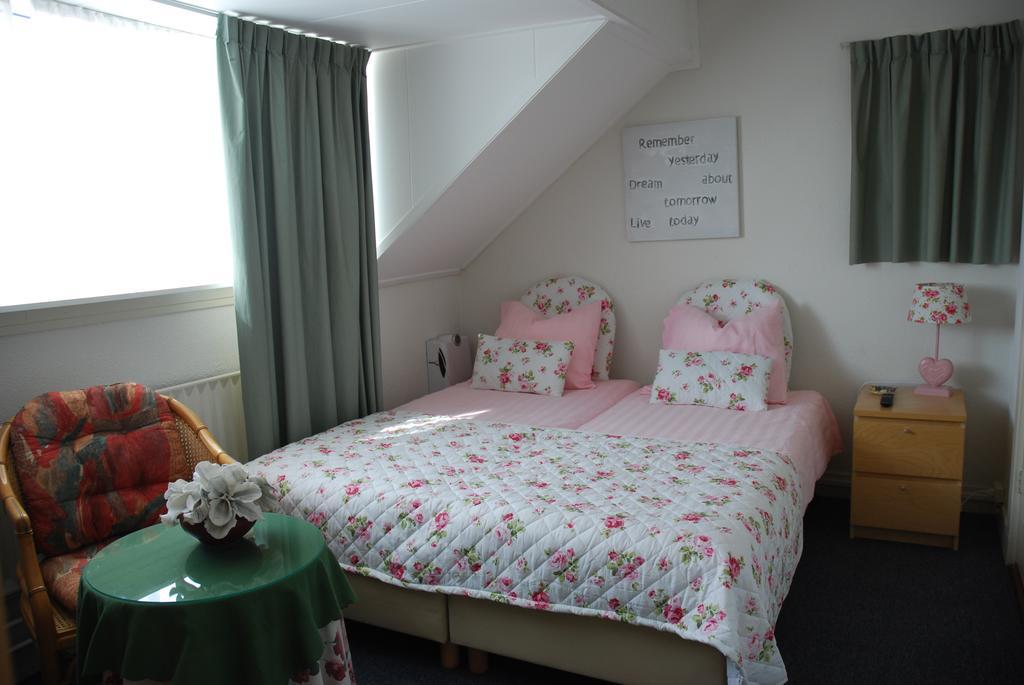 Bed And No Breakfast Joy Bed & Breakfast Noordwijk Eksteriør bilde